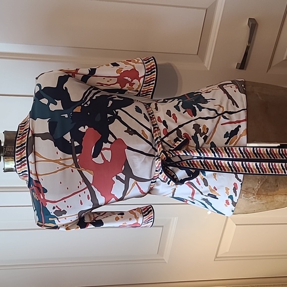 BCBG Maxazria Short-sleeve top - Picture 5 of 6